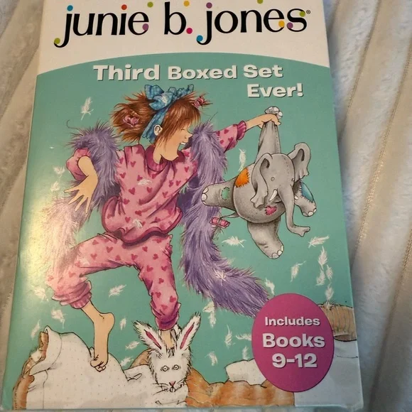 Junie B. Jones Boxed Set Collection - Picture 3 of 6